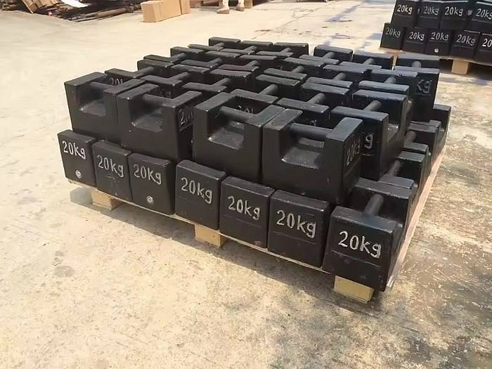 Cast iron standard weights for mass calibration
