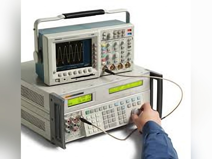 Oscilloscope calibration equipment