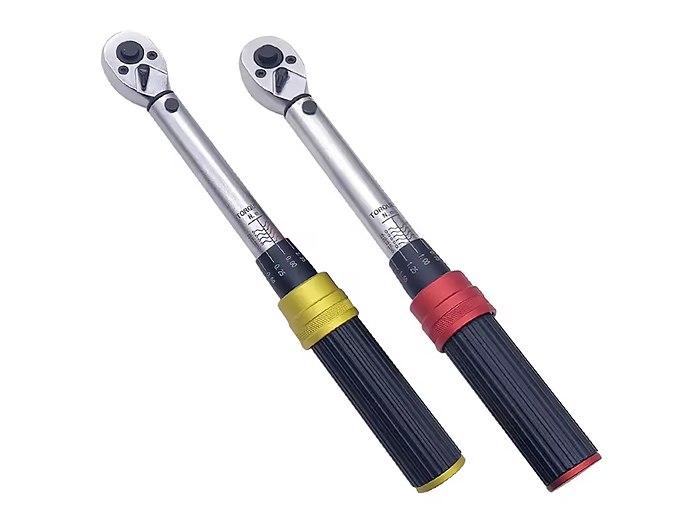 Torque wrench prepared for mechanical calibration